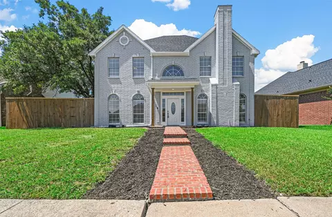 7909 Coastway Dr, Rowlett, TX 75088