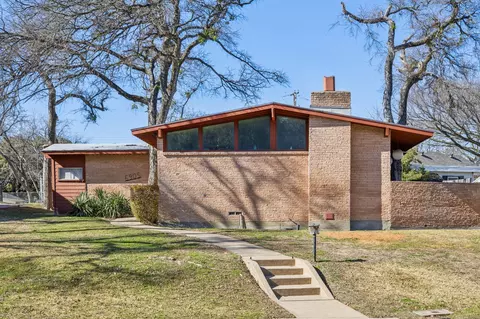 6905 Blackwood Dr, Dallas, TX 75231