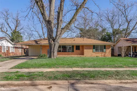 3235 Caroline Dr, Bossier City, LA 71112
