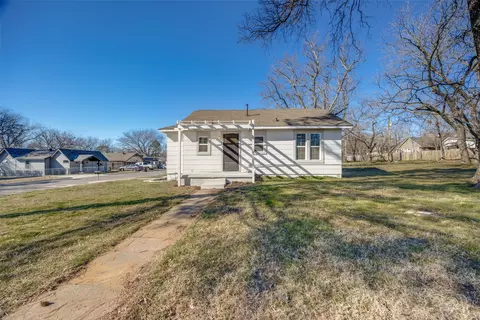 631 E Murray St, Denison, TX 75021 photo 22