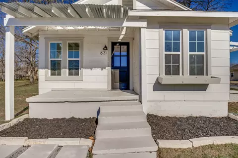 631 E Murray St, Denison, TX 75021 photo 3
