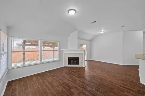 928 Circle View Ln, Denton, TX 76210 photo 2