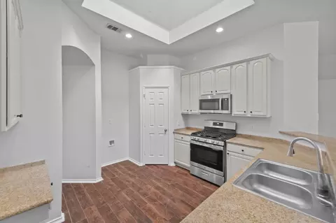 928 Circle View Ln, Denton, TX 76210 photo 10