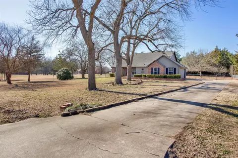 3906 Sistrunk St, Sherman, TX 75090