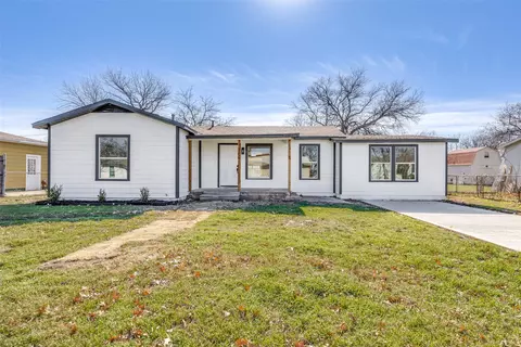 6105 Graham St, Lake Worth, TX 76135
