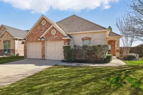 5608 Sugar Maple Dr, Fort Worth, TX 76244