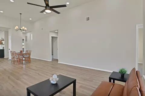 8002 Clairmont Ave, Rowlett, TX 75089 photo 10