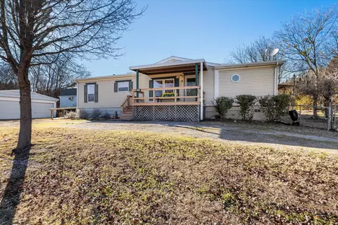 293 Meadows Ln, Pottsboro, TX 75076