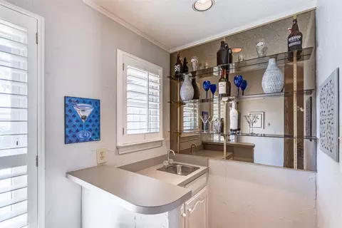 1904 Crestside Dr, Carrollton, TX 75007 photo 8