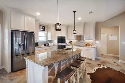Kitchen - 105 Logans Run Rd, Perrin, TX 76486 photo 1 of 4