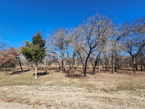 106 Comanche Trl, Nocona, TX 76255