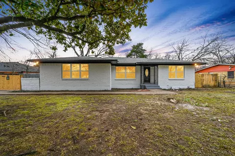 3444 Kristen Dr, Dallas, TX 75216