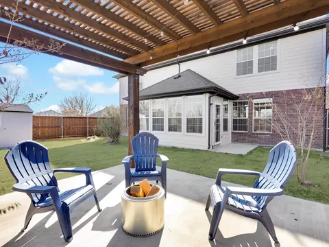 5212 Threshing Dr, Fort Worth, TX 76179