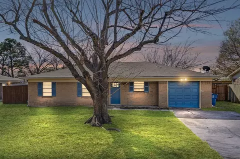 656 E Jones St, Lewisville, TX 75057