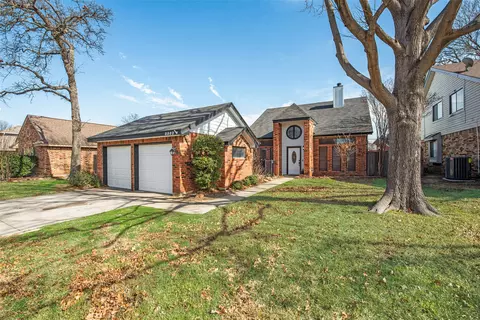 2302 Erwin Dr, Euless, TX 76039