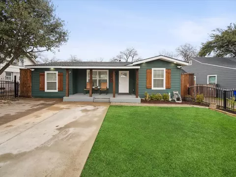 2741 W Clarendon Dr, Dallas, TX 75211