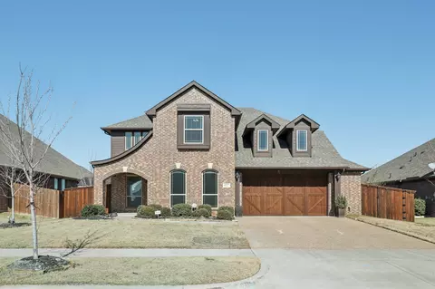 437 S Hill Dr, Waxahachie, TX 75165