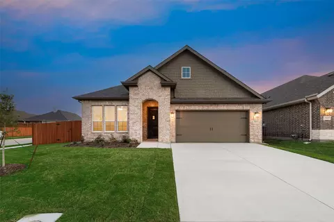 2001 Velora Dr, Haslet, TX 76052