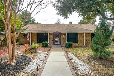 2128 Pueblo Dr, Carrollton, TX 75006