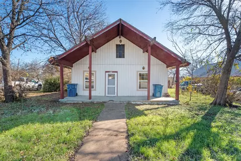 801 W 8th St, Cisco, TX 76437