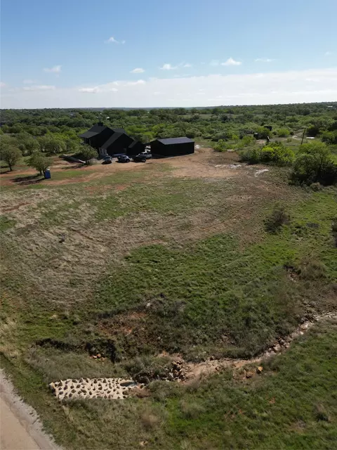 118 Shoreline Dr, Cisco, TX 76437