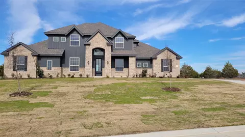 6831 Hayes Rd, Midlothian, TX 76065