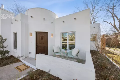 6918 Lindsley Ave, Dallas, TX 75223