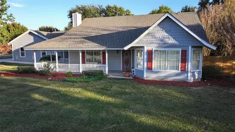 1364 Winn Rd, Bowie, TX 76230