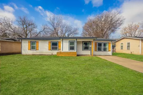 3625 Aurora St, Haltom City, TX 76117