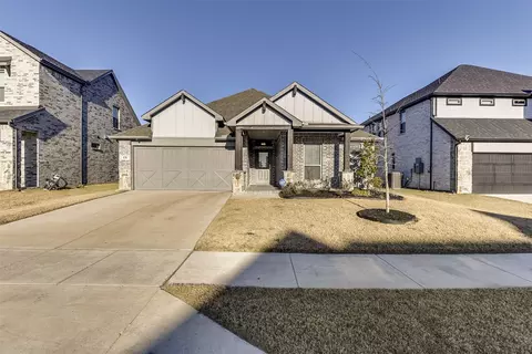 131 Tioga Cir, Waxahachie, TX 75165