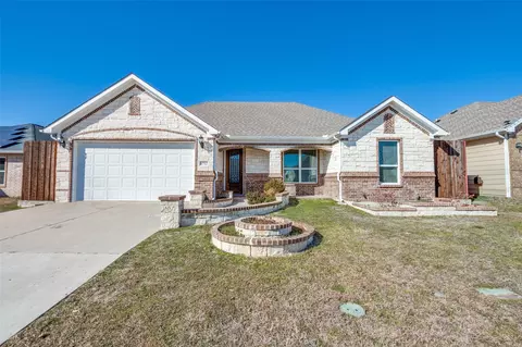 1712 Fred St, Greenville, TX 75401
