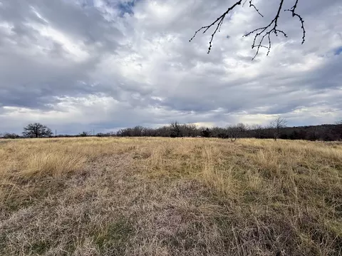 583 Bryan Rd, Sunset, TX 76270 photo 22
