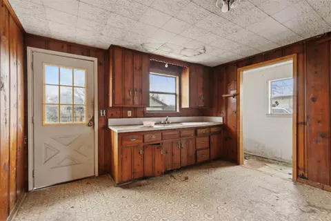 Kitchen - 100 Eldred St, Burleson, TX 76028 photo 1 of 1