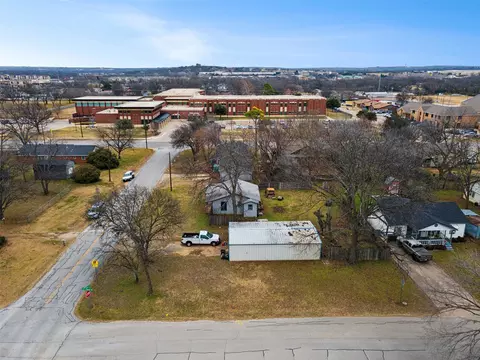 View/Area - 100 Eldred St, Burleson, TX 76028 photo 4 of 12
