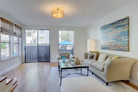4819 Swiss Ave #C, Dallas, TX 75204