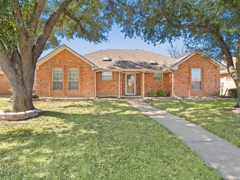 209 Douglas Dr, Wylie, TX 75098