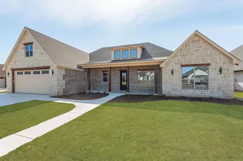 6617 Pinehurst Dr, Granbury, TX 76049