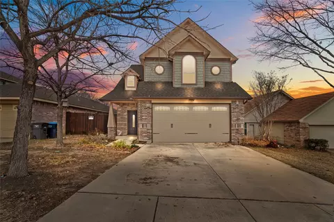 10218 Holly Grove Dr, Fort Worth, TX 76108