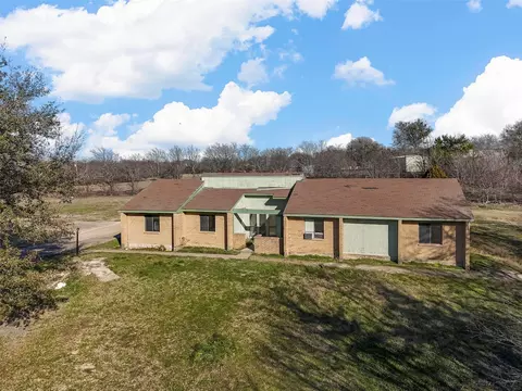 243 Ridge Creek Rd, Waxahachie, TX 75167