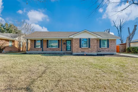 2906 Medina Dr, Garland, TX 75041