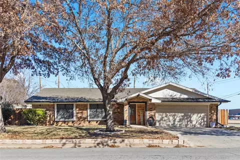 2308 10th St, Brownwood, TX 76801