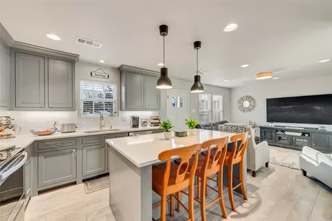 104 W Jones St, Terrell, TX 75160