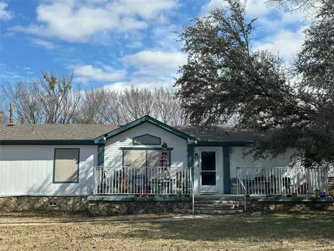 1331 Davis Rd, Granbury, TX 76049