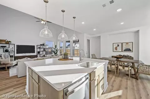 1008 Violet Dr, Crowley, TX 76036 photo 5