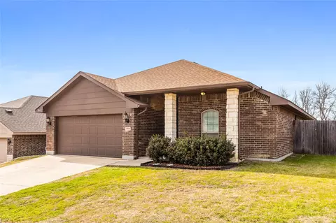 5165 Glen Eden Dr, Fort Worth, TX 76119