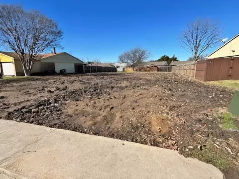 3925 O Hare Dr, Mesquite, TX 75150