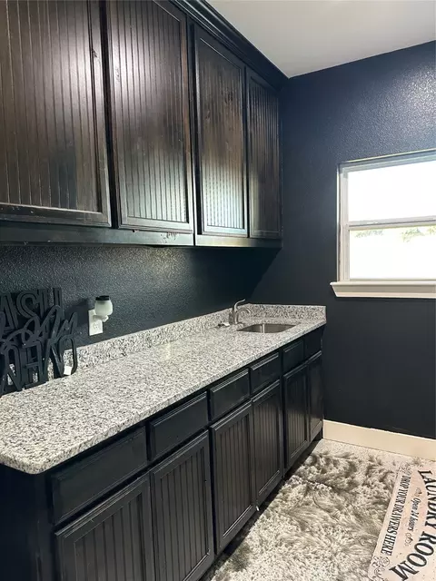110 Kriston Ln, Springtown, TX 76082 photo 11