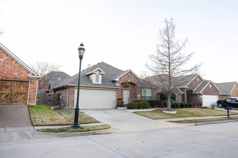 1901 Chittam Dr, Euless, TX 76039