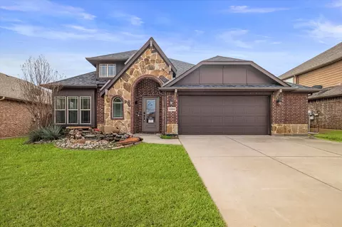 8504 Bonanza St, Aubrey, TX 76227