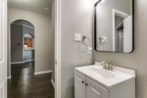 Entry Way - 1404 Apache Trl, Corinth, TX 76210 photo 4 of 4